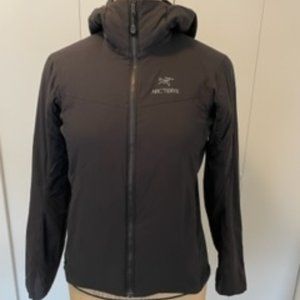 Arc'teryx women's Atom LT size Medium